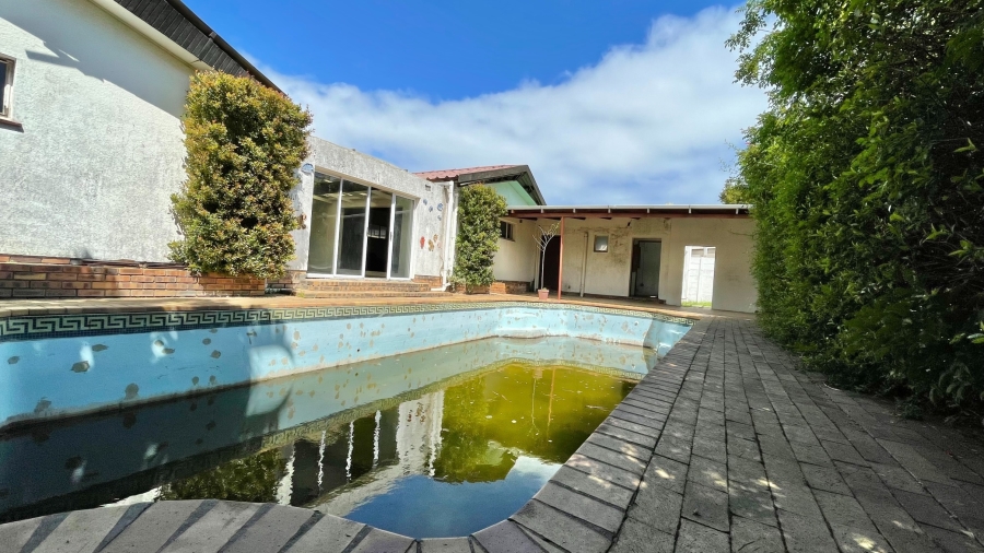 4 Bedroom Property for Sale in Goedehoop Western Cape